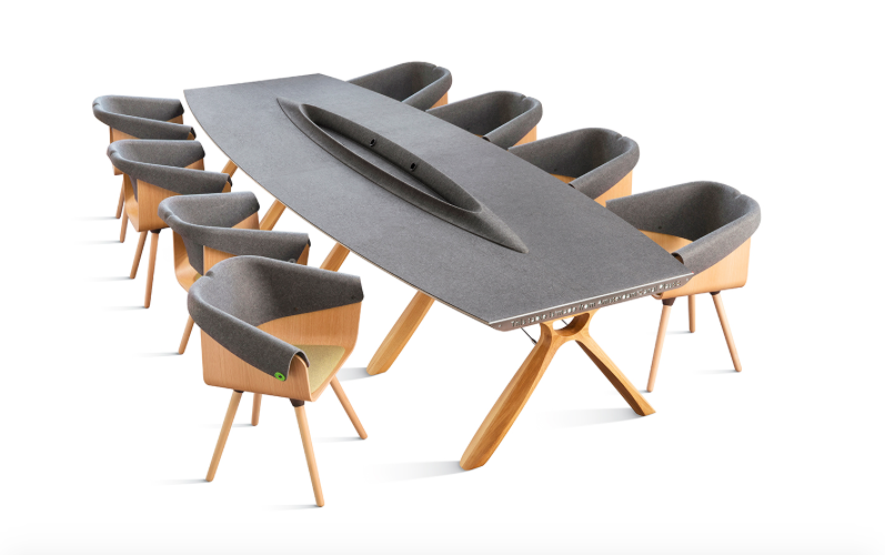 Vepa en Plastic Whale komen met meubels van plastic uit Amsterdamse grachten