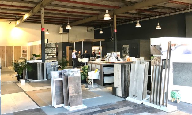 Totaalinrichter Rijvo neemt tegelhandel over
