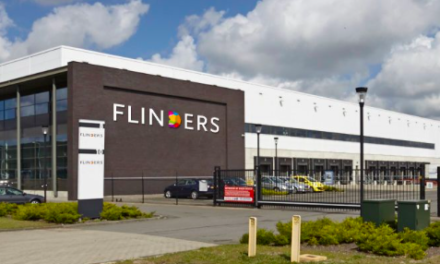 Flinders tekent huurovereenkomst voor 14000m2 warehouse en is genomineerd