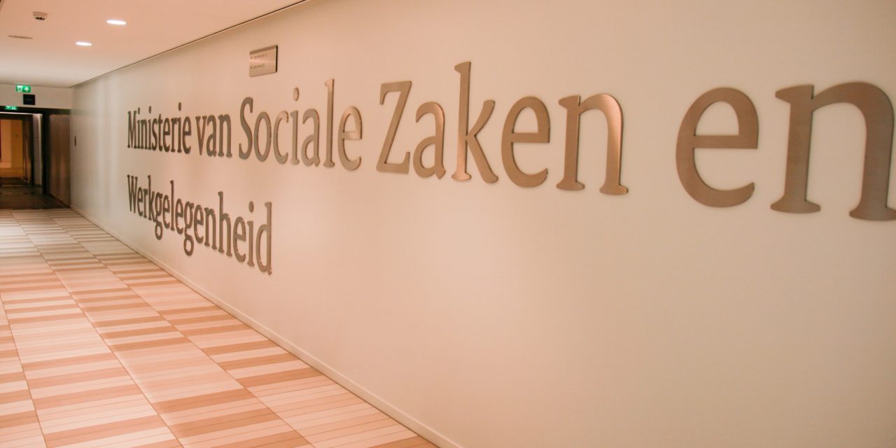Overheid neemt maximaal 90 procent salaris over