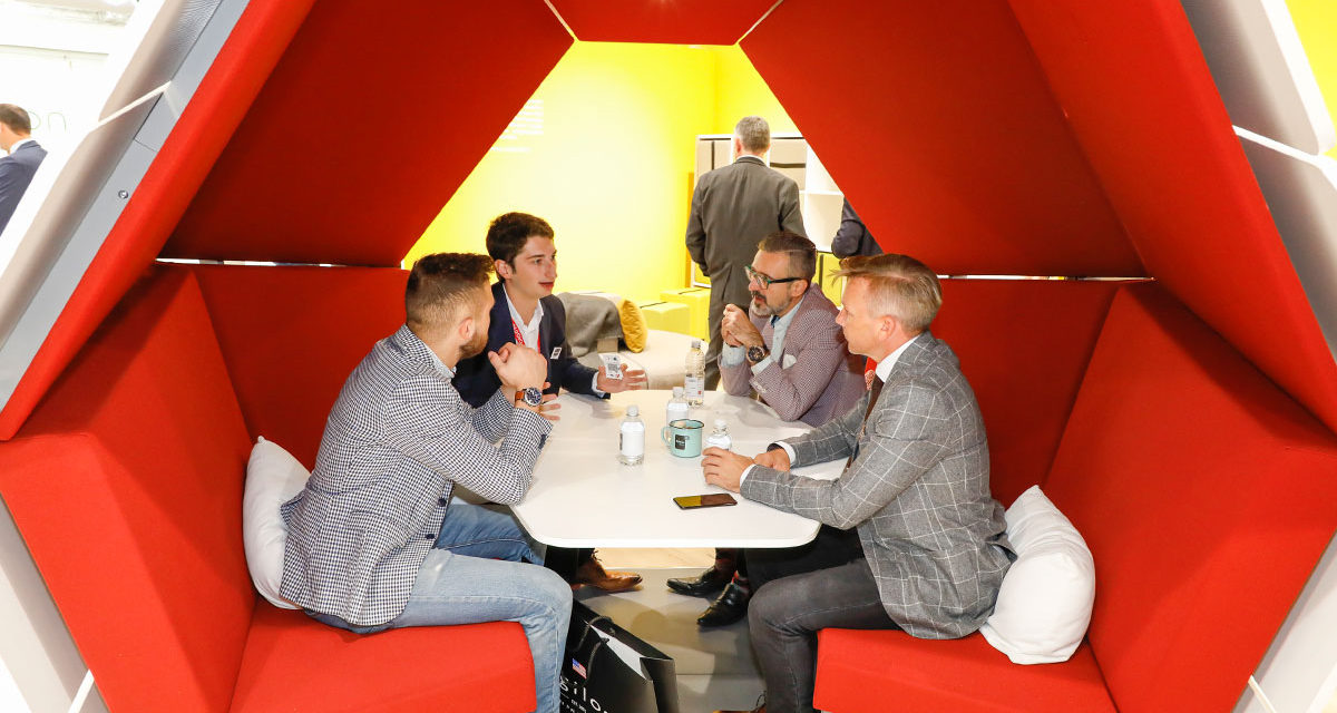Orgatec pressmeeting exit, beurs staat nog gepland