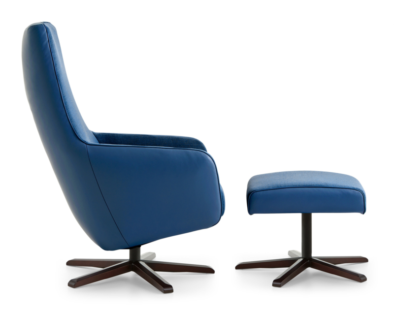 Prominent schenkt 100 relaxfauteuils