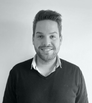 Roel van Bussel naar Nijwie Furniture / Le Chair