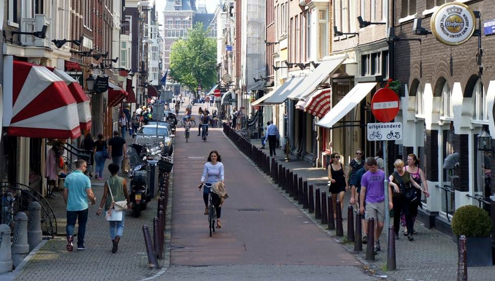 Detailhandel zet bijna 7 procent meer om in oktober