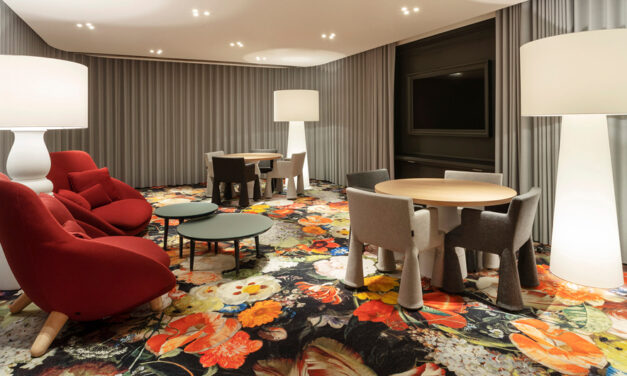 Schiphol VIP centre door Studio Marcel Wanders en Lensvelt Furniture