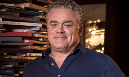 Timothy Oulton (57) overleden