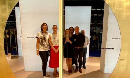Eerste outdoor spiegel van Deknudt Mirrors
