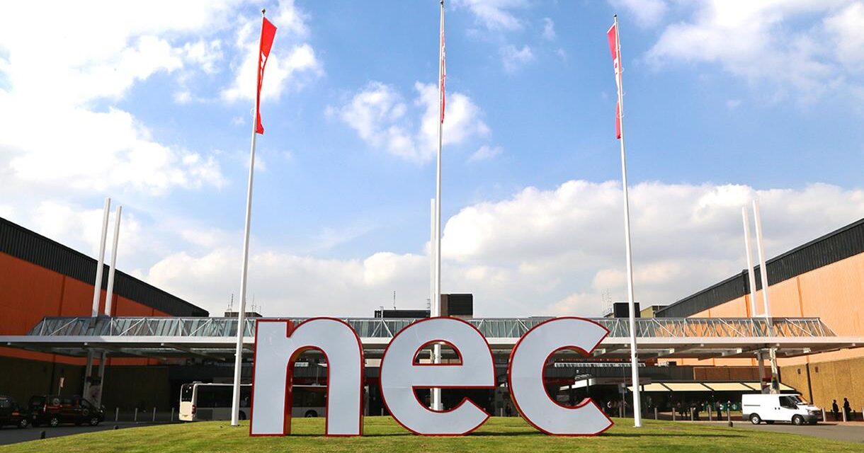 Reveal January Furniture Show op 24 tot en met 27 april