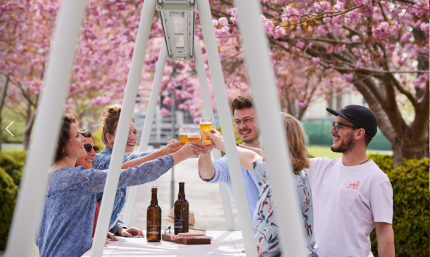 extremis viert feest in Milaan