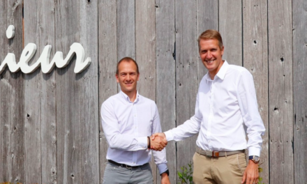 D INTERIEUR VERSTERKT ZICH AAN DE TOP