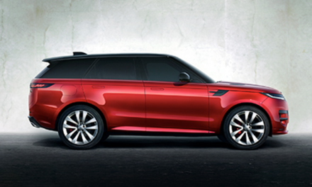 Nieuwe Range Rover te zien in Piet Boon flagship store