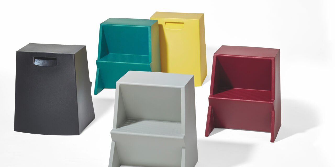 Is het een kruk, een opstapje of een bijzettafel?