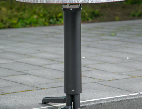 Dutch Design: Bedrijf uit Venray brengt terrastafel die nooit meer wiebelt op de markt