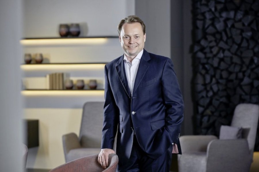 Failliete fabrikant gaat verder aan de hand van de curator