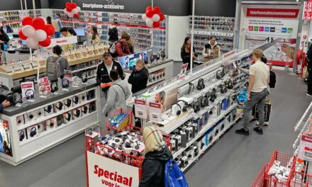 Detailhandel zet ruim 3 procent meer om in november
