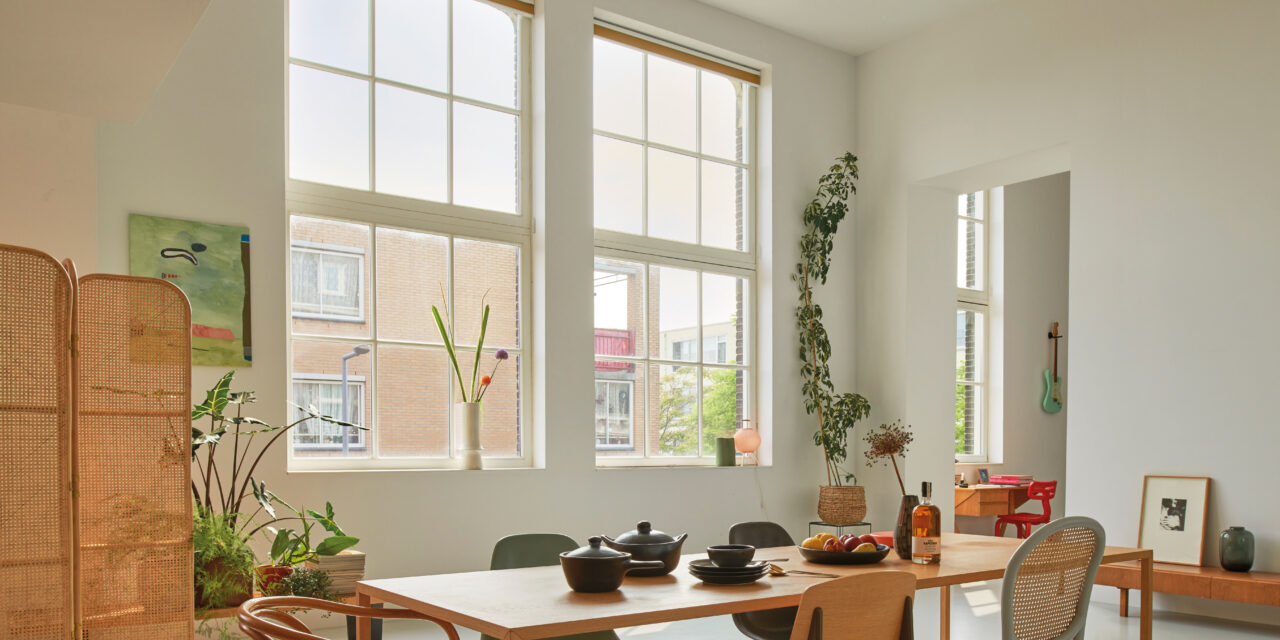 Hunter Douglas presenteert slimme jaloezieën en duurzame stofinnovaties op R+T 2024
