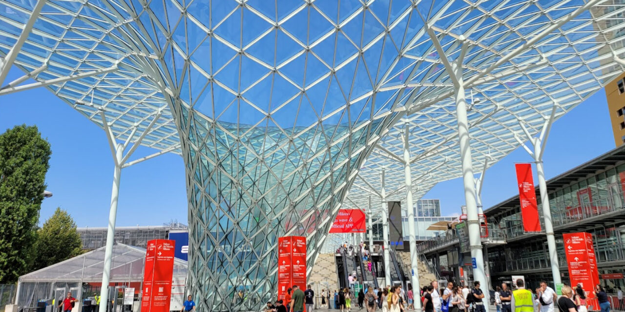 Gezamenlijke stand van Belgische fabrikanten tijdens de Salone del Mobile 2024