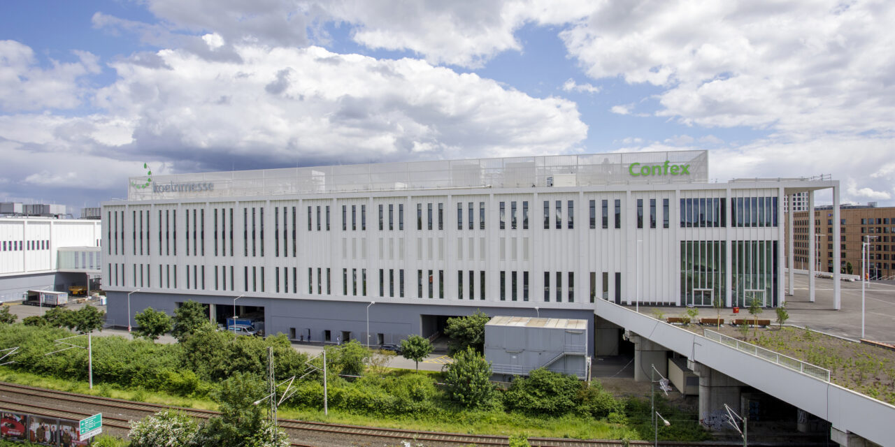 Koelnmesse bestaat 100 jaar en opent het Confex gebouw
