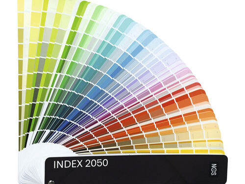 Natural Colour System lanceert twee nieuwe kleurenwaaiers