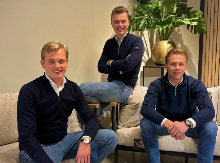 Van Facebook naar showroom: drie vrienden verkopen 1000 loungesets per jaar