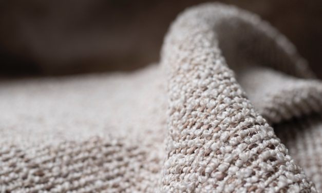 Van stof tot verbinding: hoe Fabraa de liefde voor textiel nieuw leven inblaast -Premium artikel-