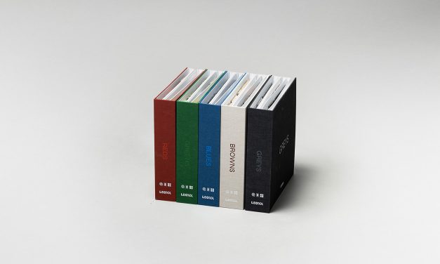 LEOXX BRENGT VERNIEUWDE COLOR BOOKS UIT