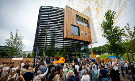 EK Retail opent op feestelijke wijze nieuw hoofdkantoor in Amersfoort