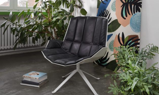 Het gemak van gevouwen metaal: de Martini chair