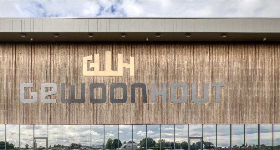 geWOONhout stelt Aafke van der Werf aan als nieuwe algemeen directeur