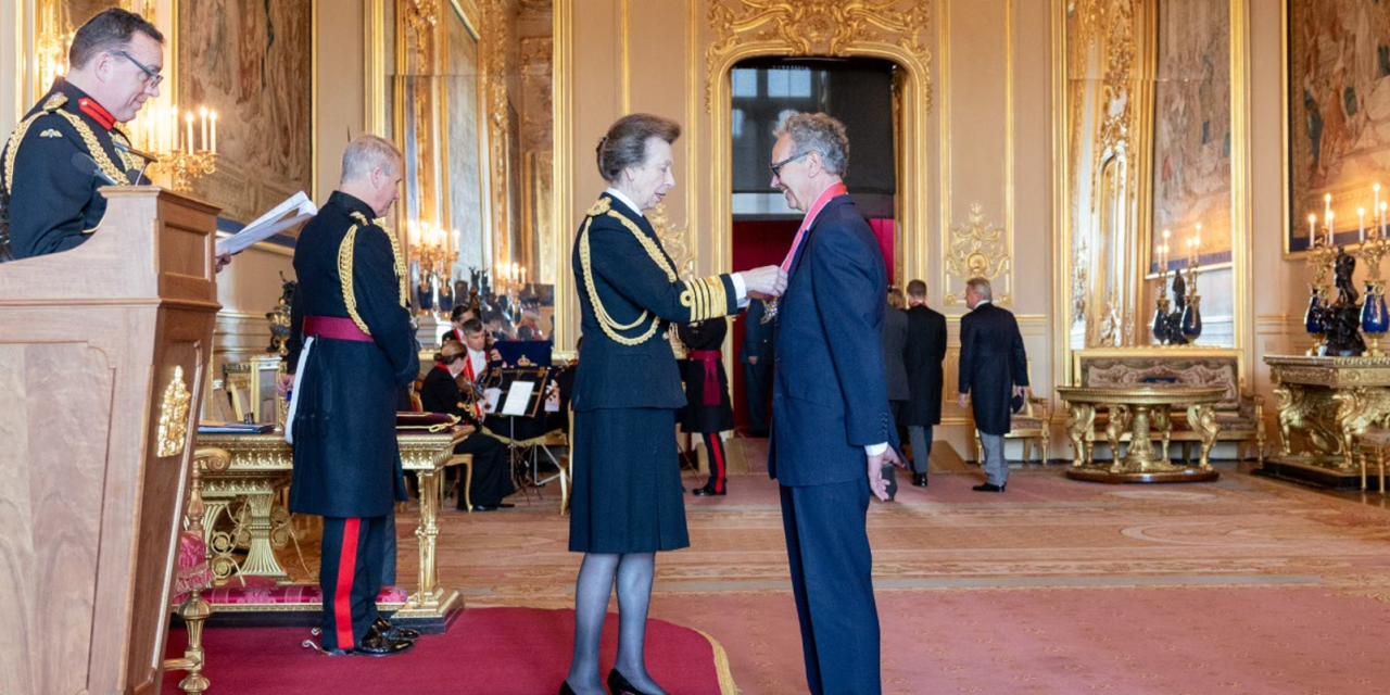 Tom Dixon ontvangt opnieuw een koninklijke onderscheiding