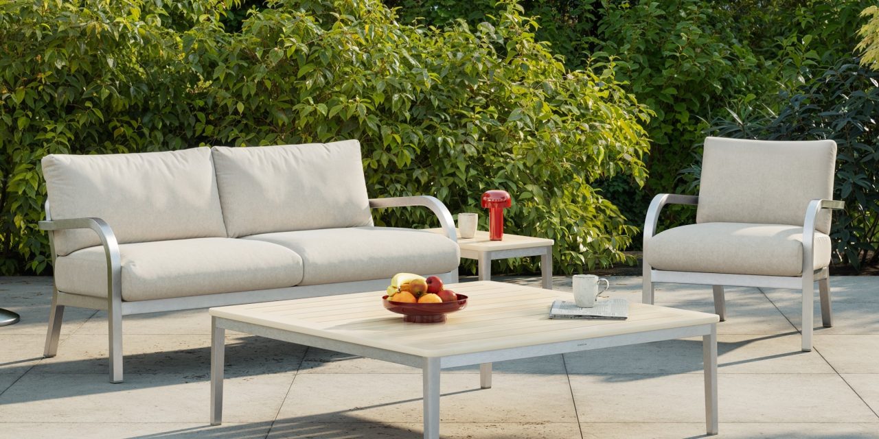 Navy Lounge tafels van Emeco