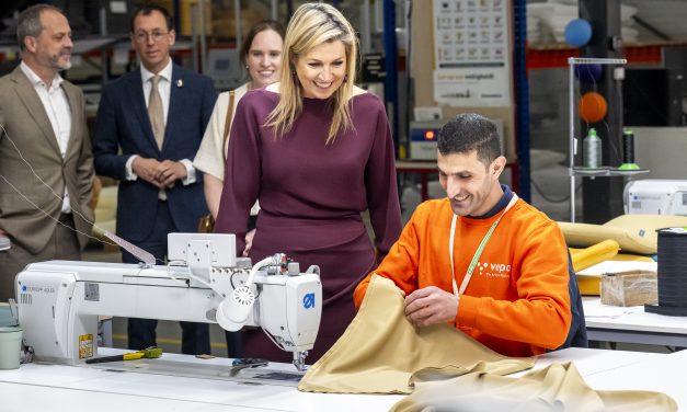 Koningin Máxima op bezoek bij Vepa in Hoogeveen