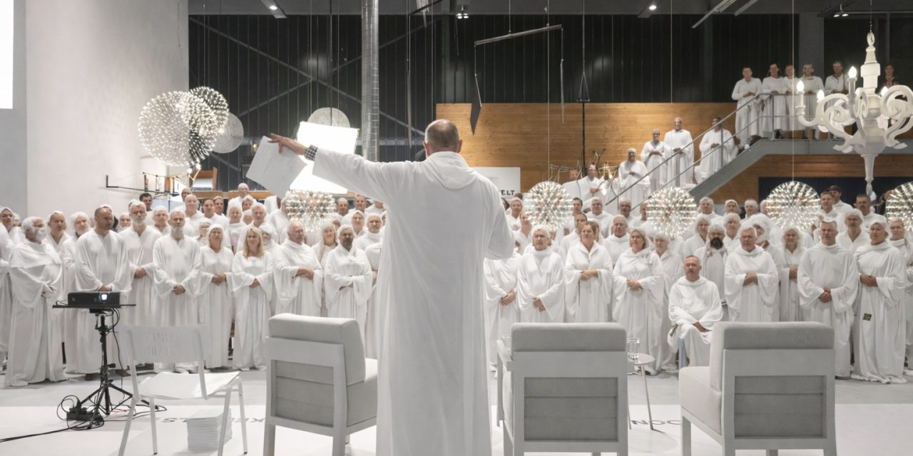 Hans Lensvelt wordt spiritueel super medium…